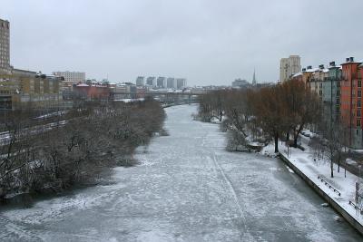 Klara sj and city in winter