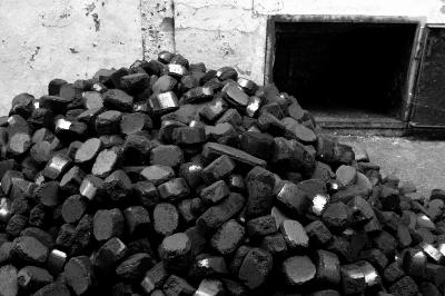 Coal Briquets, Eisenach
