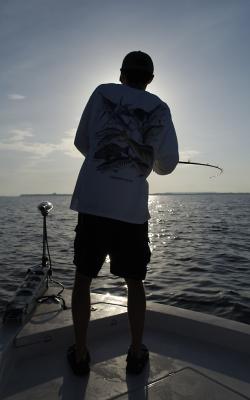 harold fighting tarpon 08-11-04.jpg