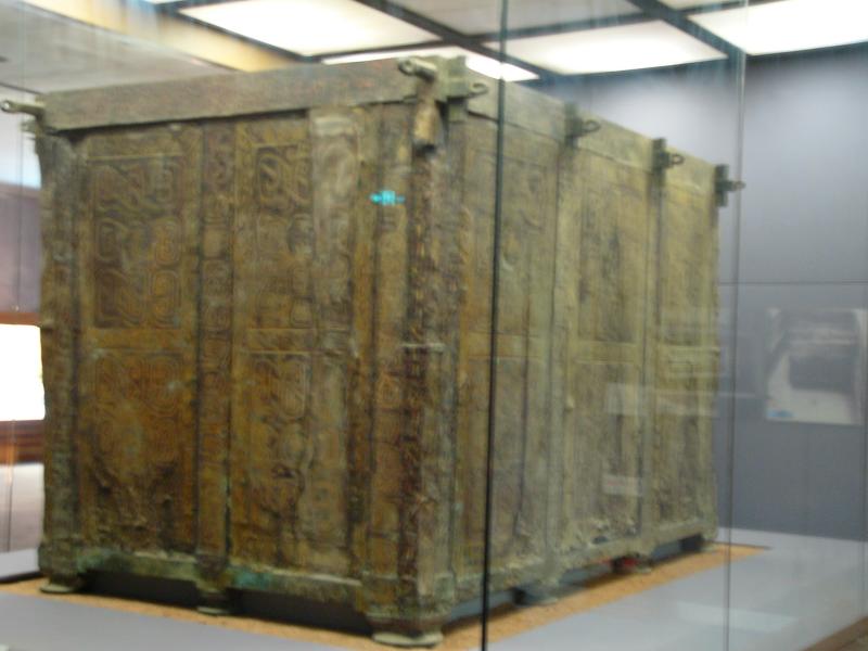 Zenghouyi Tomb - Outer coffin of Marquis of Yi