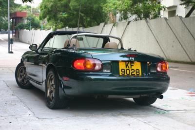 1998 Mazda Roadster VS Rear View