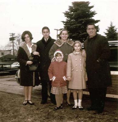 Andreus and Family Wagon (1963)