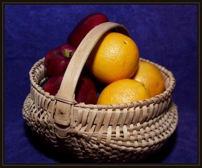 Apples & Oranges by:<br><b>Richard R