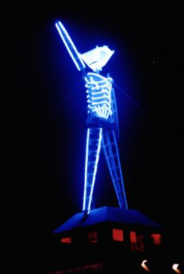 man03 neon.jpg