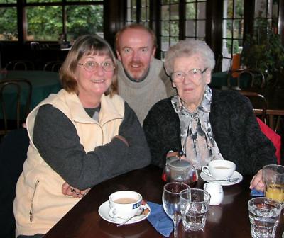 u39/philinnz/medium/25378676.182family.jpg