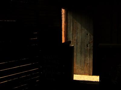 u39/pnd1/medium/25455864.DoorwayHumberstonecopy1.jpg