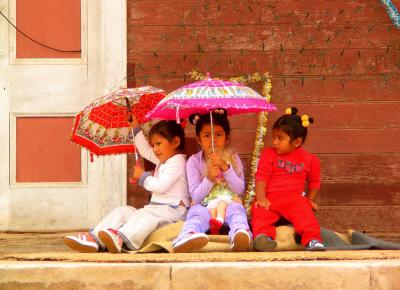 Greeters, Poconchile, Chile, 2004