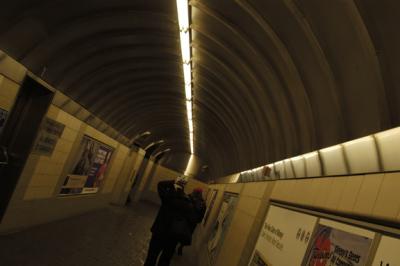 Tunnel 6997.jpg