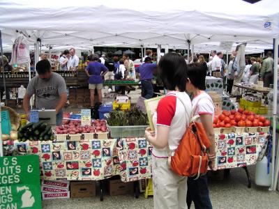 Farmers market downtown Chicago