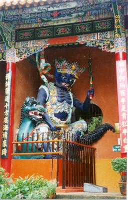 kunming misc temple 1 bhodi left