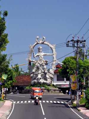 Statue at roundabout in Ubud