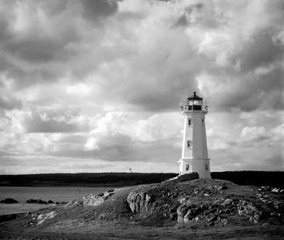 Lighthouse Louisbourg.jpg