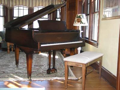 u39/stugold/medium/25453609.piano2.jpg