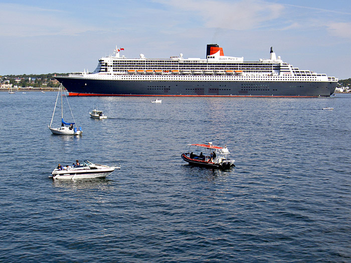 QEII visit 2004.