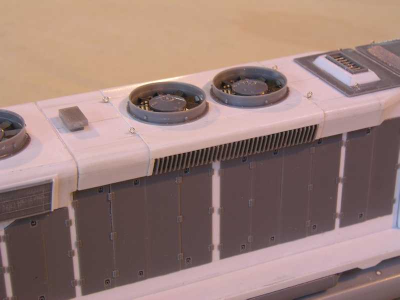 Dynamic brake hatch now with sheet metal (.005 styrene) work complete.