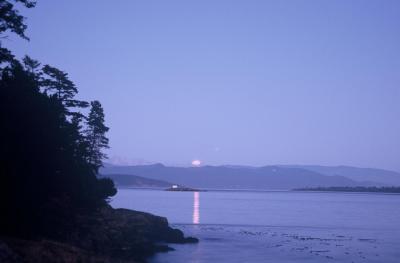 Moon rising sequence, Doe Island
