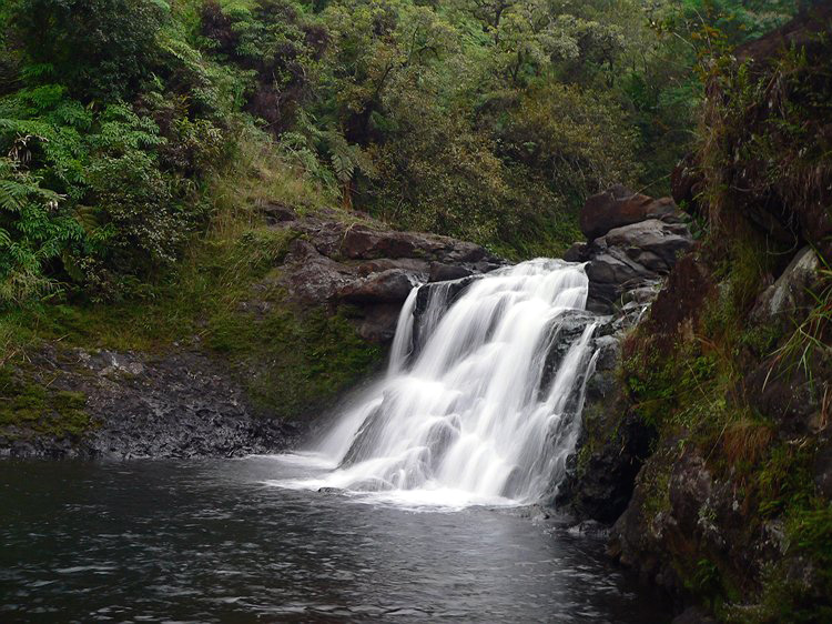 Unnamed Falls below Kulaniapia Falls