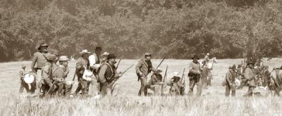 Confederates advance