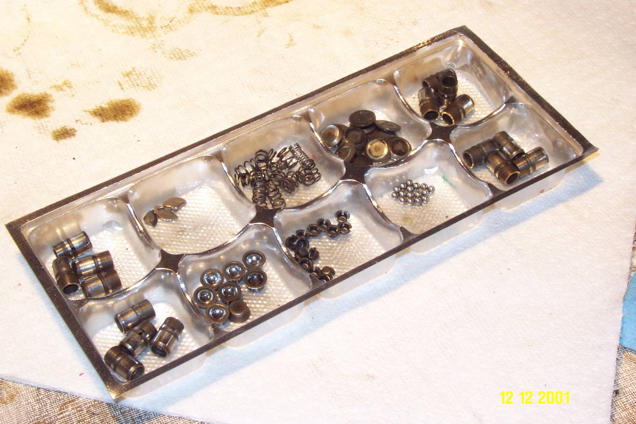Lifter Parts in Tray