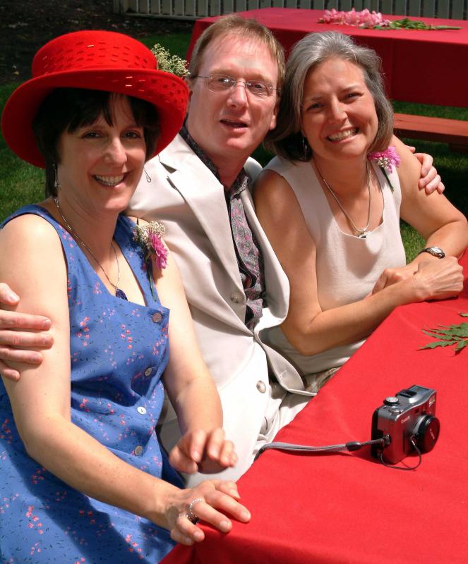 7-12-2003 Marta, Don & Linda