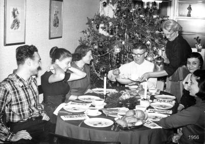 The Devine?s Christmas, 1956 001