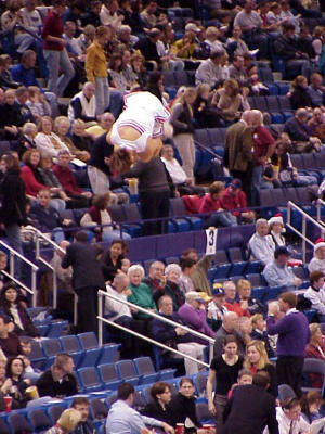 Find the cheer Leader