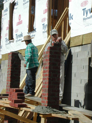 Building the front columns 12/27/2001