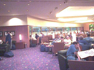 narita united club area.jpg