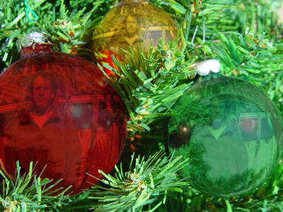 Ornament Reflections sans Camera
