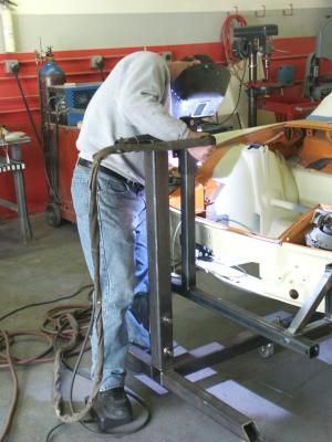 u40/9146gt/medium/26332381.RotisserieModsInstall050.jpg