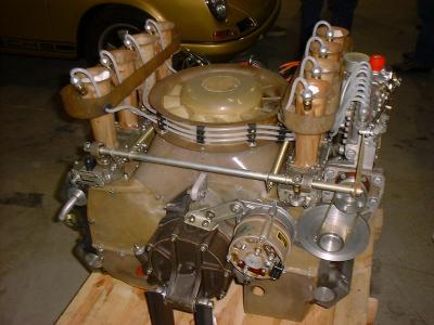 Porsche 907 Flat-8 Cylinder Engine, Slide-Injection - Photo 2