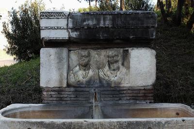 tomb-fountain