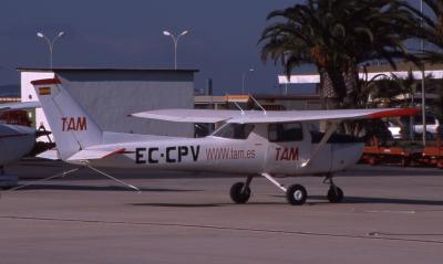 EC-CPV Cessna         www.tam.es.jpg