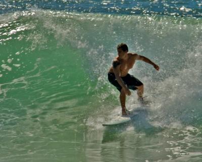 u40/alohaphotostyle/medium/40195395.Surfers20050222SurferFeb2220056516.jpg