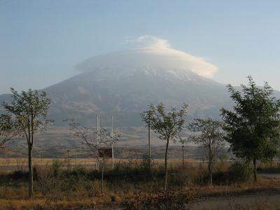 Next morning, the usual cloud<br>ring around Mt. Ararats peak