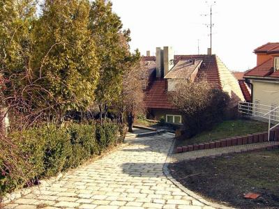 Small yard under the castle