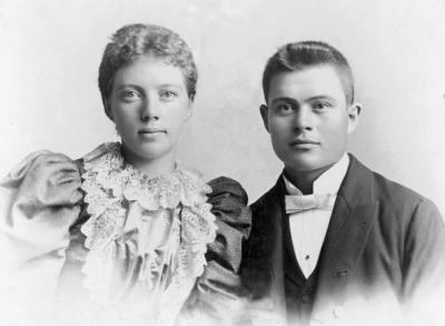 Mary (Weise) & William Eckey abt. 1895.jpg