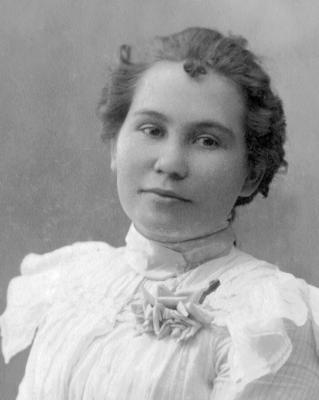 Carissa Clara Elkins 1899.jpg