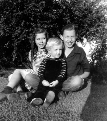 Doris, David, & Richard Kimes.jpg