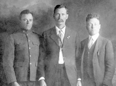 Emmett, Land, and Herbert Kimes abt. 1917.jpg