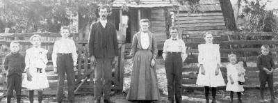 Herbert, Sylvine, Moody, Land, Lizzie, Emmett, Woodworth, Edith, & Vincent Kimes abt. 1904.jpg