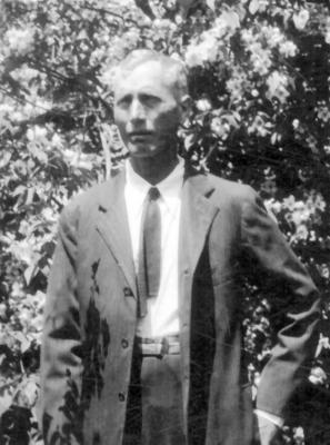 Land Joseph Leander Kimes abt. 1932.jpg