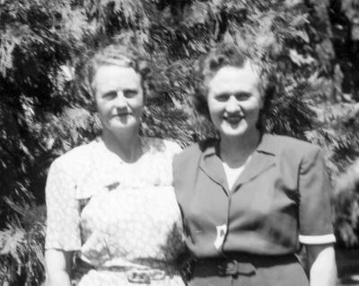Woodworth (Kimes) Burrell & Edith (Kimes) Burrell (daughter of Joseph Leander Kimes).jpg