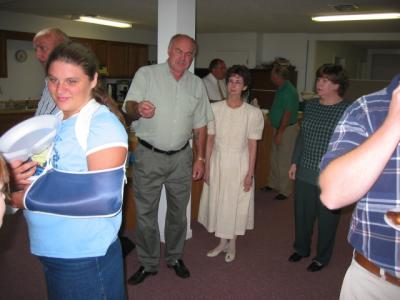 u40/beulahchapel/medium/32602850.2004Aug15ChurchDinnerforDavid2004Aug15ChurchDinnerforDavid009.jpg