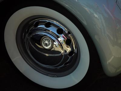 Hubcap Reflections