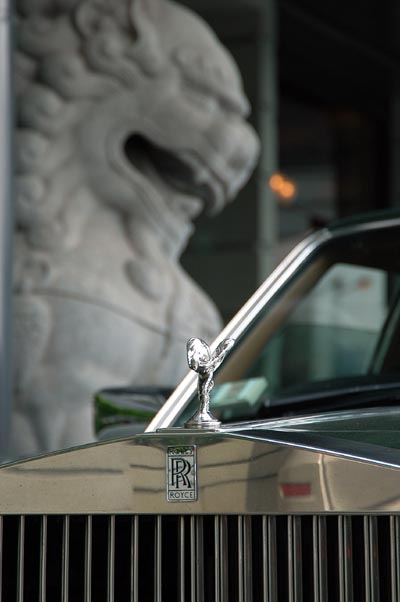 Rolls Royce in front of the Peninsula Hotel