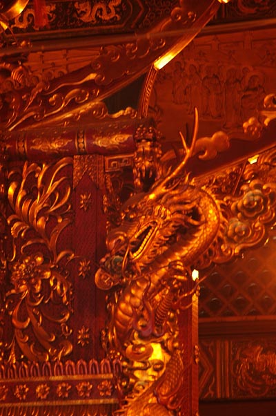 Dragon inside Wong Tai Sin Temple