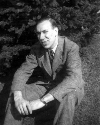Roger Grupp in 1946