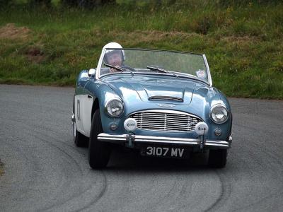 P8019272 ROB HELYER INTO MUSEUM WEB.jpg