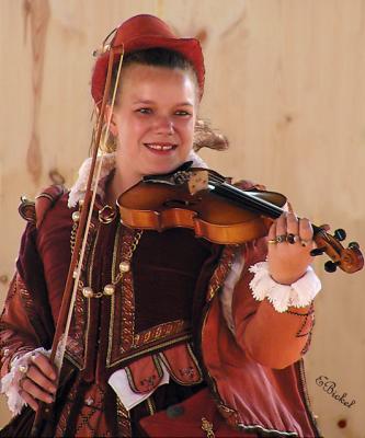  Court Violinist Maiden